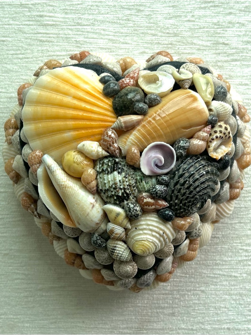 antique heart shell box in excellent condition